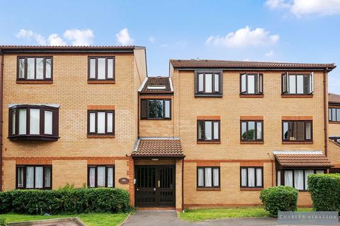 2 bedroom apartment for sale, Marwell Close, Romford