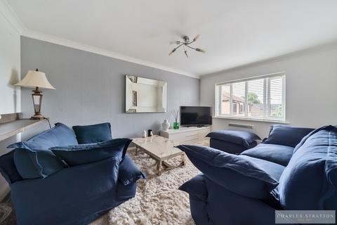 2 bedroom apartment for sale, Marwell Close, Romford