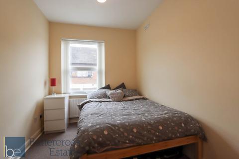 undefined, Balderton Gate, Newark