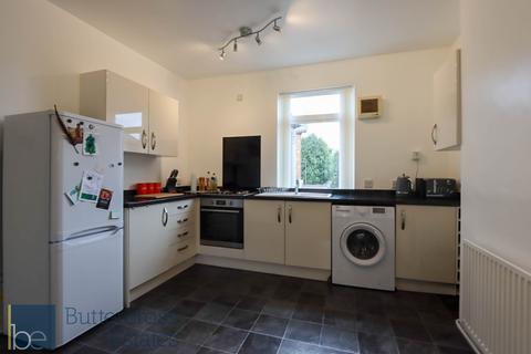 undefined, Balderton Gate, Newark