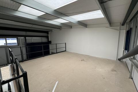 Industrial unit to rent, Unit 16 Stanley Court, Terminus Road, Chichester, PO19 8TX