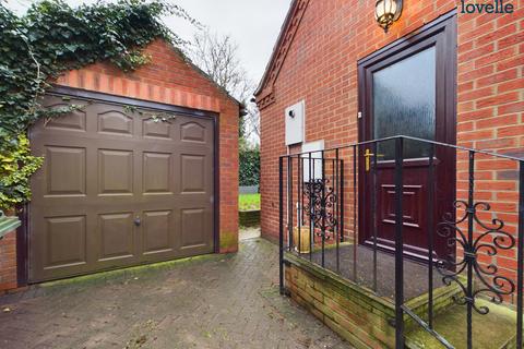2 bedroom semi-detached bungalow for sale, The Brambles, Newton on Trent, LN1