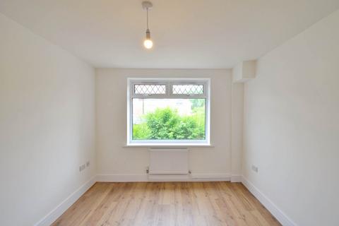 7 bedroom end of terrace house to rent, Beechen Drive, Fishponds