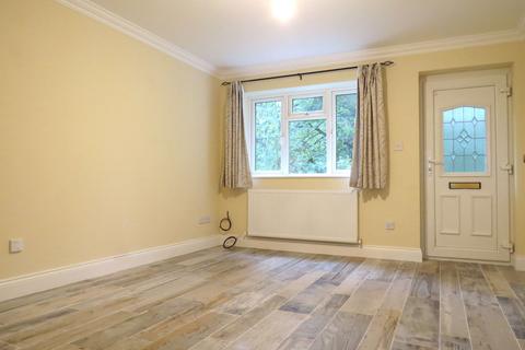 2 bedroom flat to rent, Cavalier Way, Wincanton, Somerset, BA9