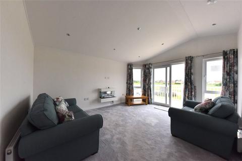 2 bedroom park home for sale, Willoway Country Park, Red Lodge, Bury St. Edmunds, Suffolk, IP28