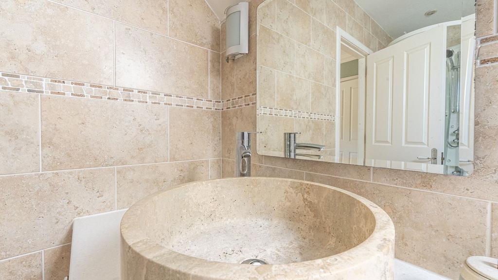 Primary En Suite