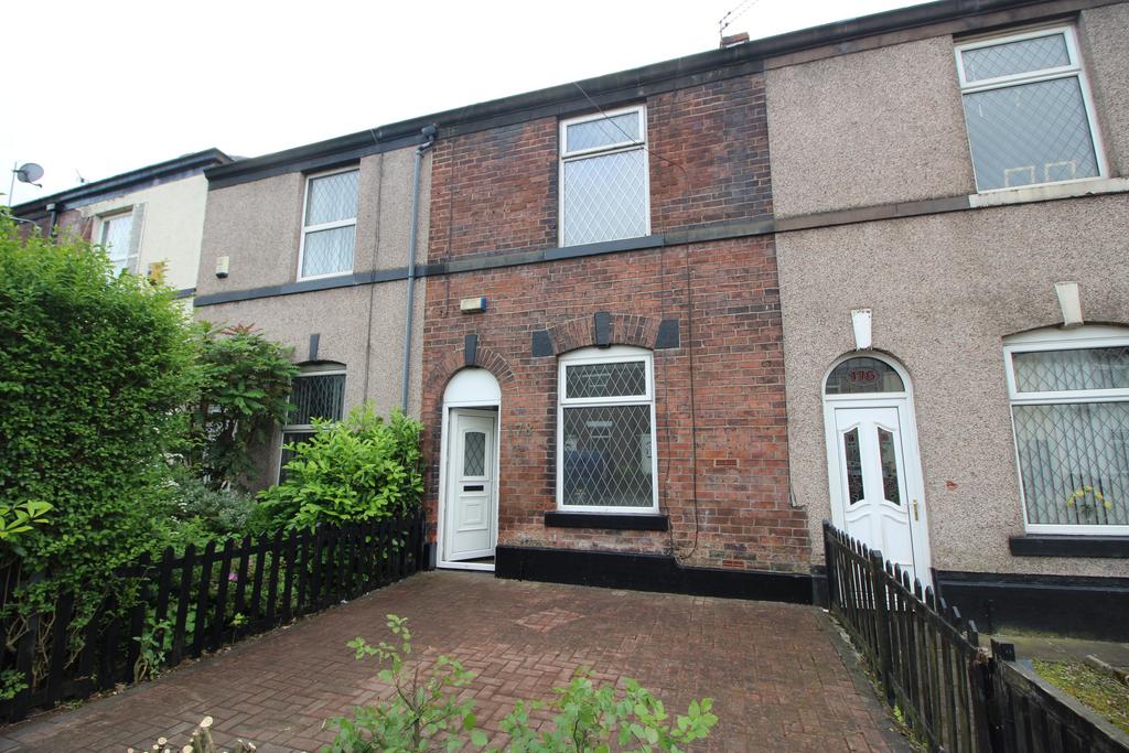 Rochdale Old Road, Bury, BL9 2 bed terraced house to rent £850 pcm (£