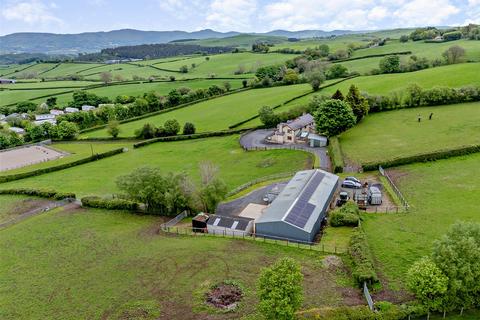 5 bedroom equestrian property for sale, Saron, Nr Denbigh, Denbighshire, LL16