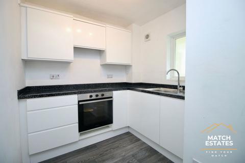 2 bedroom duplex to rent, Radnor Bridge Road, Folkestone CT20