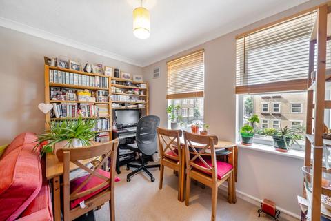 1 bedroom flat for sale, Valmar Road, Camberwell SE5