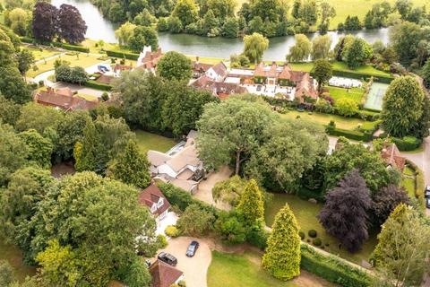 6 bedroom detached house for sale, Ferry Lane, Marlow, Buckinghamshire, SL7