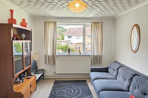 2 bedroom flat for sale, Heol Y Glo, Tonna, Neath, Neath Port Talbot. SA11 3NJ