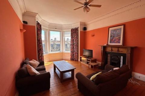 3 bedroom flat to rent, Strathearn Road, Edinburgh,