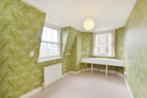 4 bedroom maisonette to rent, London W8