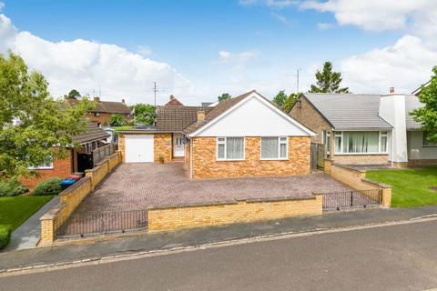 3 bedroom detached bungalow for sale, The Chequers, Milton Keynes MK19