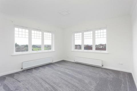 3 bedroom flat to rent, Lindsay Gardens, Bathgate, EH48