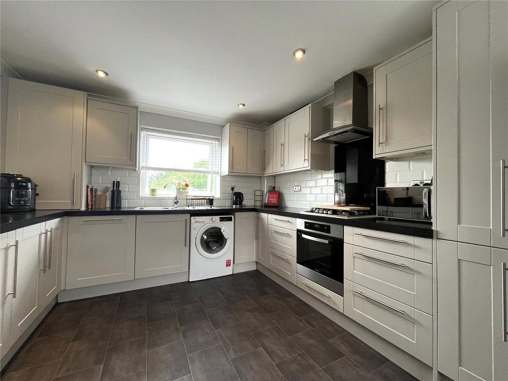 Anson Close, Walderslade, Kent, ME5 3 bed terraced house for sale £