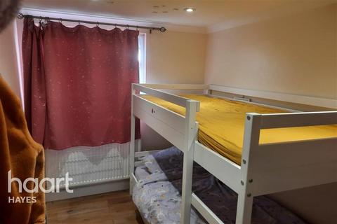 1 bedroom flat to rent, Westcott,HAYES, MIDDLESEX