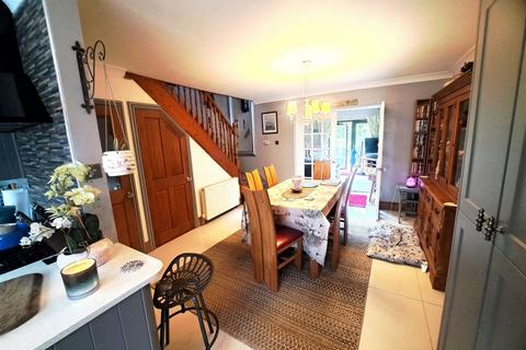 3 bedroom end of terrace house for sale, Rhodfa Bryn Rhos, Glanamman, Ammanford, SA18