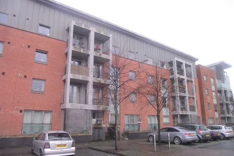 2 bedroom apartment to rent, Errol Gardens, Glasgow G5
