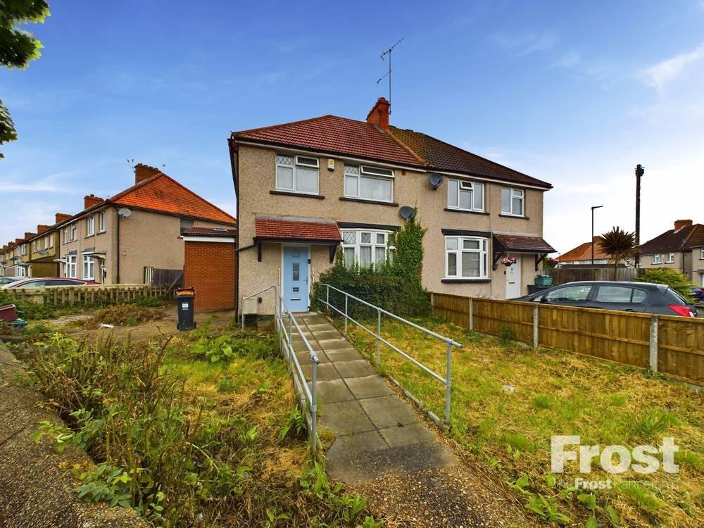Percival Road, Feltham, Hounslow, TW13 3 bed semidetached house for