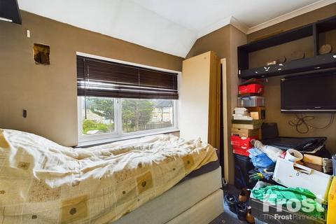 90 Percival Road, Feltham, TW13 4LQ