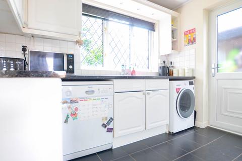 152 Hallow Road, Worcester, WR2 6DT