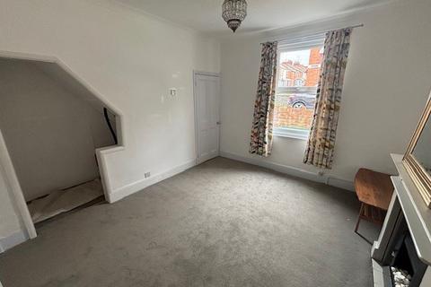 2 bedroom terraced house to rent, Union Street, Kettering, NN16