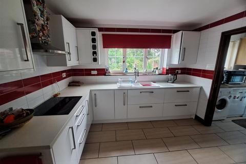 4 bedroom detached house for sale, Golwg Yr Ynys, Lower Brynamman, Ammanford, SA18