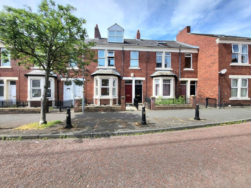Westbourne Avenue, Gateshead NE8 2 bed ground floor flat for sale £80,000
