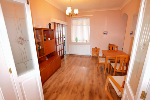 5 Derwent View, Burnopfield, Newcastle Upon Tyne, NE16 6PZ