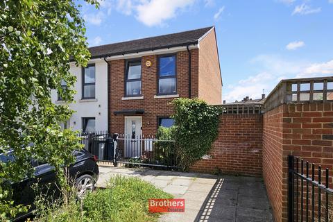2 bedroom end of terrace house for sale, Potters Road, Southall UB2