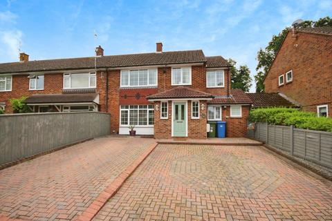 4 bedroom end of terrace house for sale, Staverton Close, Bracknell RG42