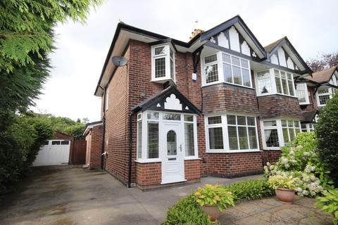3 bedroom semi-detached house to rent, Worsley, Manchester M28