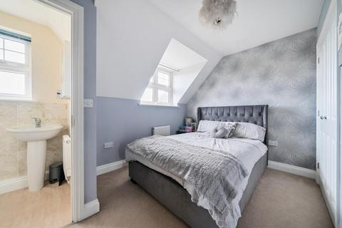 4 bedroom townhouse for sale, Bagshot,  Surrey,  GU19