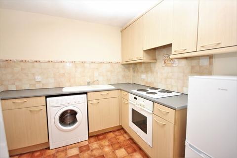 2 bedroom apartment to rent, Britannia Drive, Preston PR2