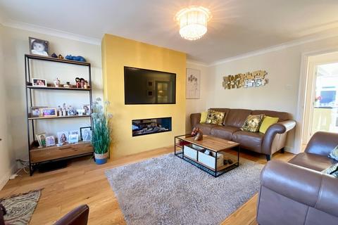 3 bedroom link detached house for sale, Priory Way, Newport NP18