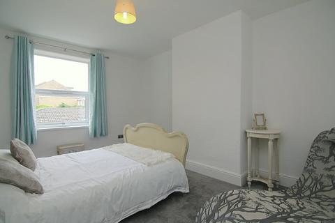 3 bedroom terraced house for sale, Sapgate Lane, Thornton, Bradford, BD13