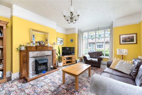 6 bedroom semi-detached house for sale, Avondale Crescent, Shipley, West Yorkshire, BD18