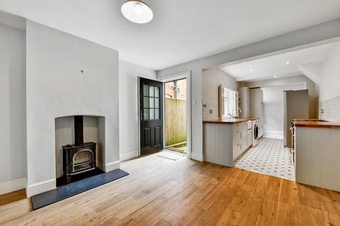 2 bedroom terraced house to rent, Oxford Road, Marlow, Buckinghamshire, SL7