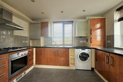 2 bedroom apartment to rent, Saddlers Mews Ramsgate CT12
