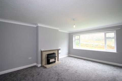 2 bedroom flat to rent, Wetherby Road, Leeds, West Yorkshire, LS8