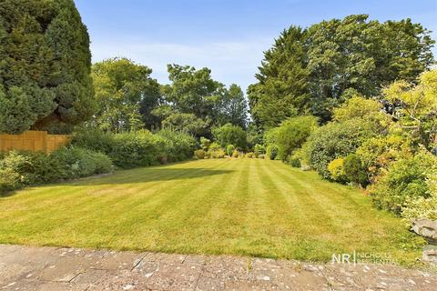 78 Great Tattenhams, Epsom, KT18 5SD
