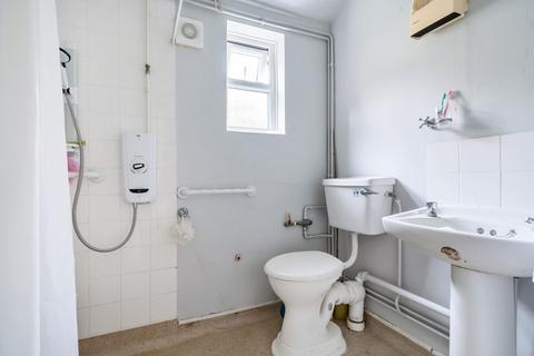 69 Castle Road, Bedford, MK40 3PR