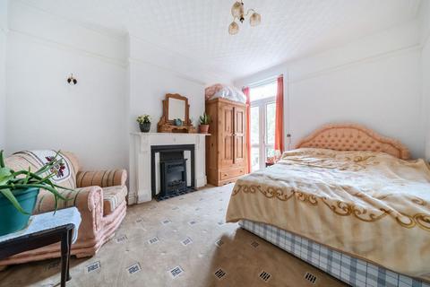 69 Castle Road, Bedford, MK40 3PR