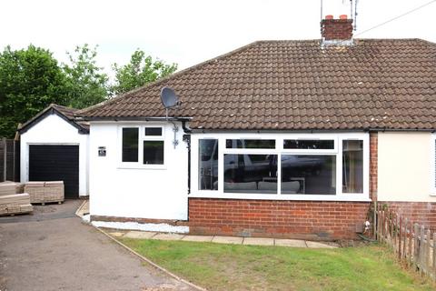 2 bedroom semi-detached bungalow for sale, Chiltern Avenue, FARNBOROUGH GU14