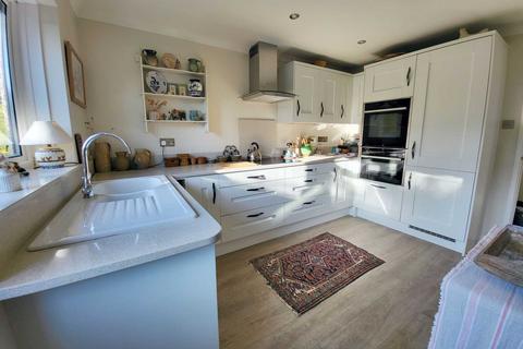 1 Brookfield Drive, Colyton, EX24 6TN