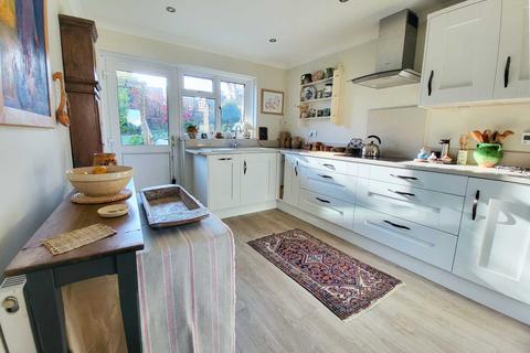 1 Brookfield Drive, Colyton, EX24 6TN