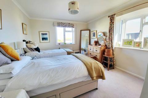 1 Brookfield Drive, Colyton, EX24 6TN
