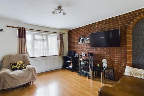 3 bedroom terraced house for sale, Wood Lane, RM9